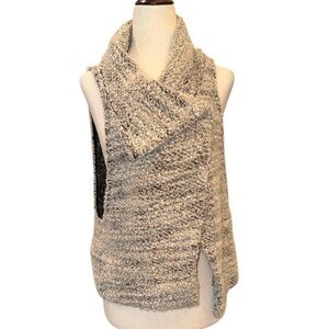 Alembika Textured Vest